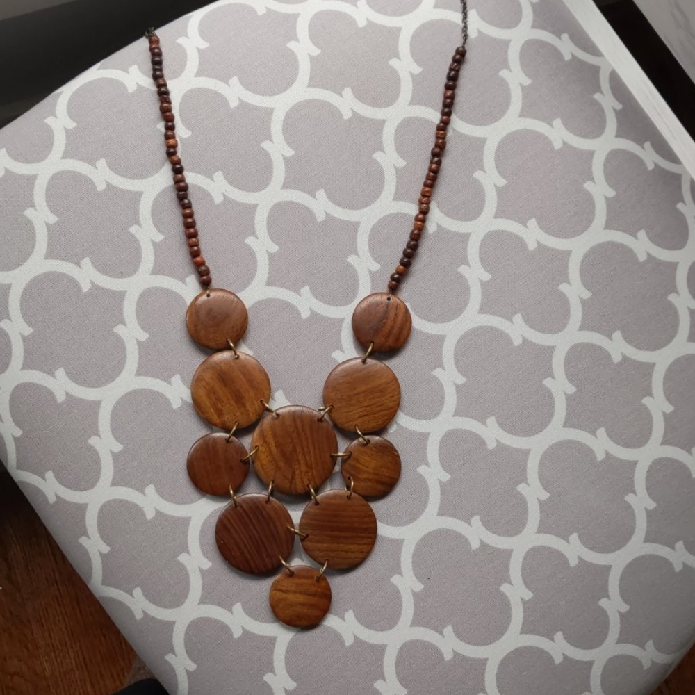 Wooden statement necklace